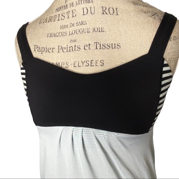 Lululemon Run: Back On Track Tank Mint Moment/Classic Stripe Mint Moment Size 4 - Picture 3 of 9